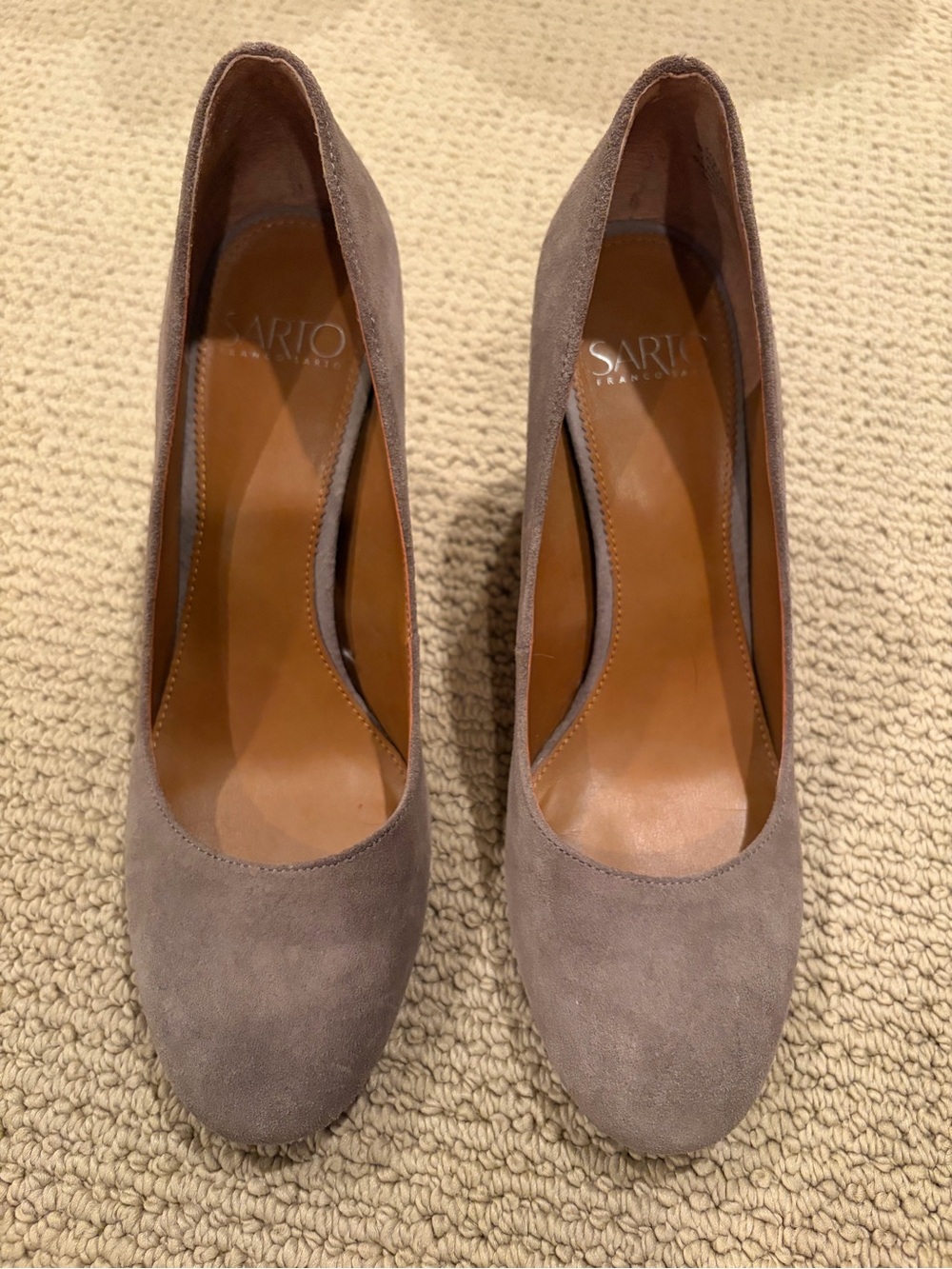 Franco Sarto Taupe Suede Round-Toe Pumps size 6 1/2